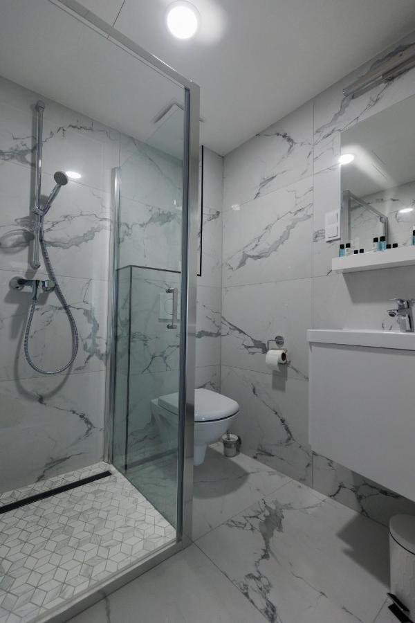 Villa Bauhaus Wellness Apartman Siofok Exterior photo