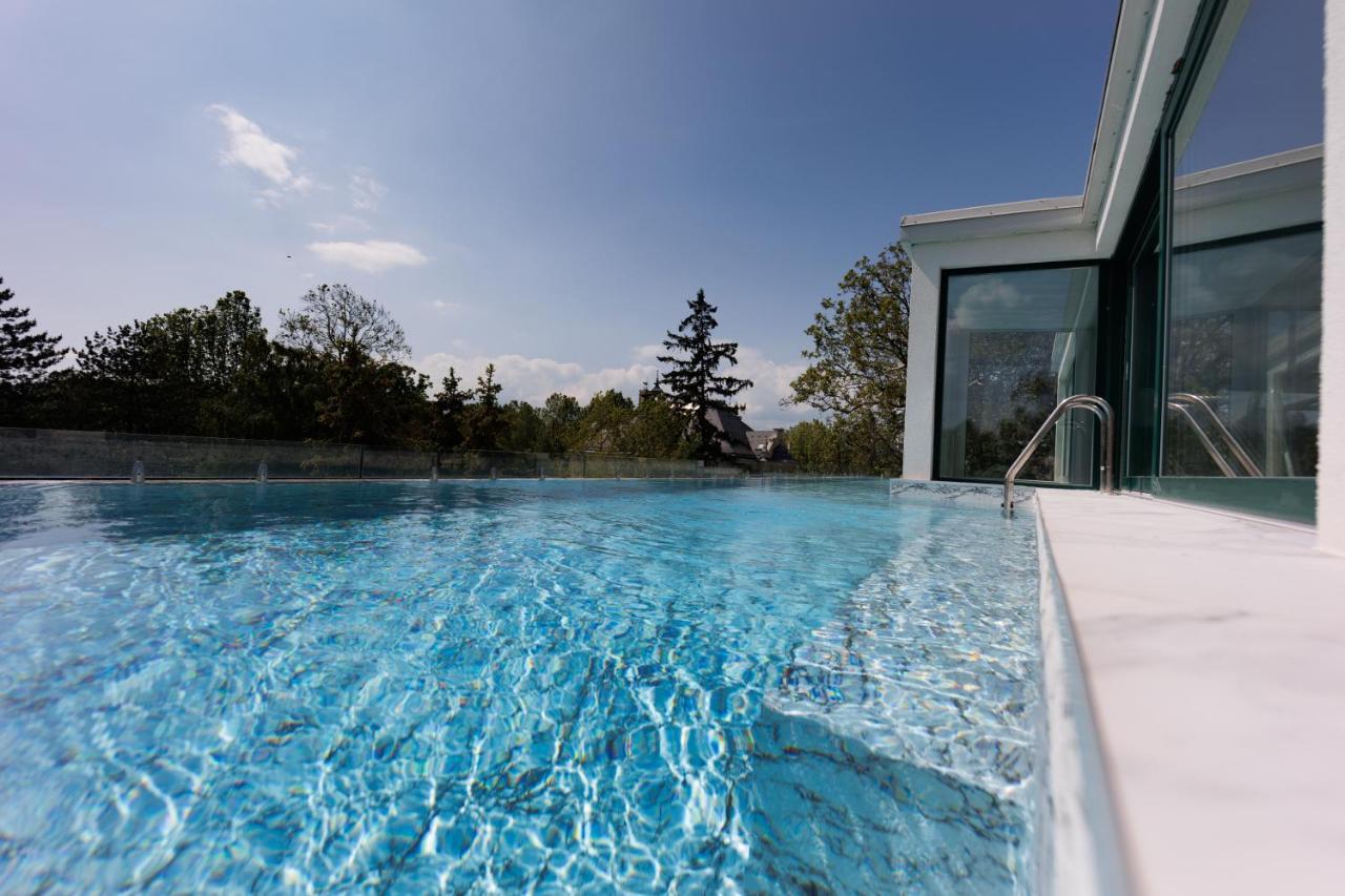 Villa Bauhaus Wellness Apartman Siofok Exterior photo