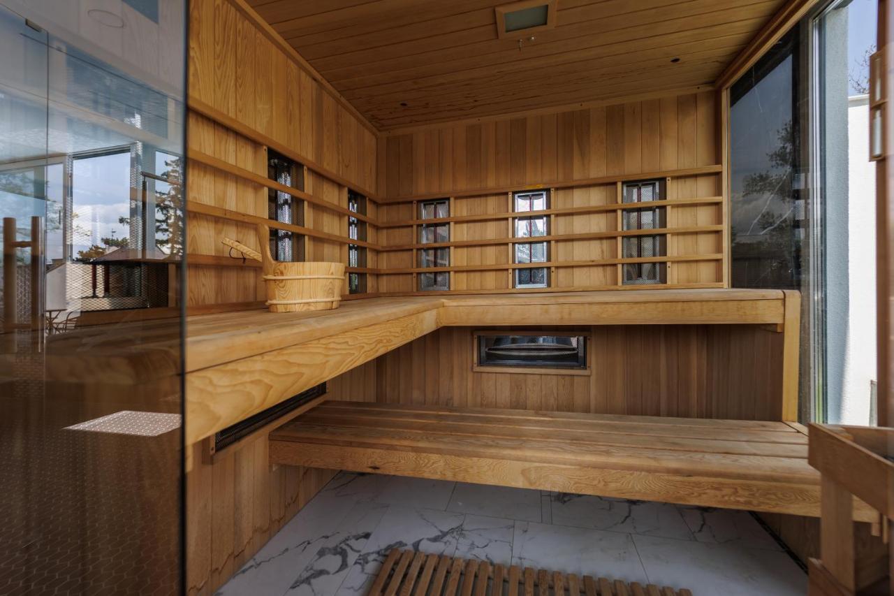 Villa Bauhaus Wellness Apartman Siofok Exterior photo